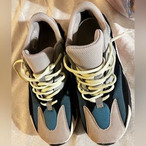 ADIDAS Yeezy Boost 700 Wave Runner Men's Fashion Sneakers size 10